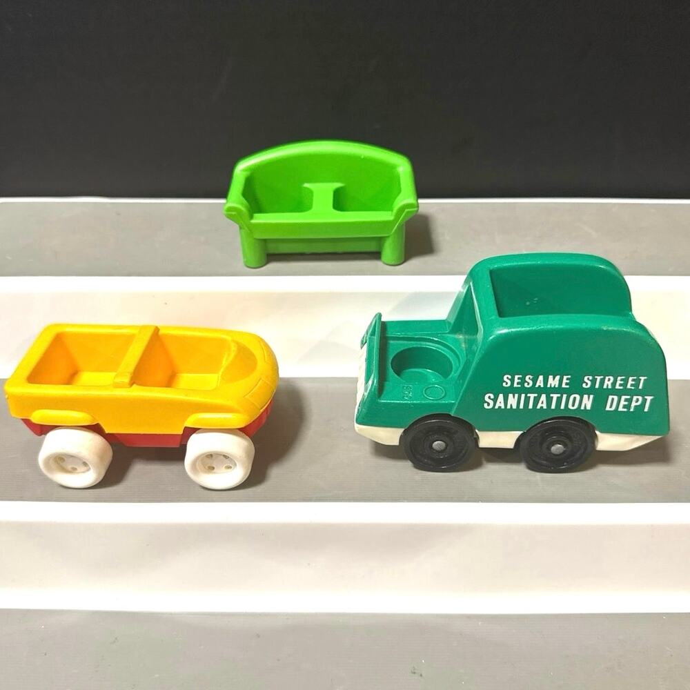 Sesame Street vehicles & couch furniture 1981 CBS vintage Sanitation Department